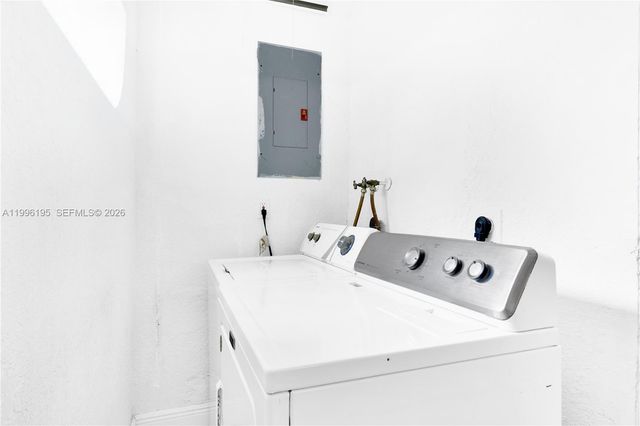 6133 SW 62nd Ter, South Miami, FL 33143