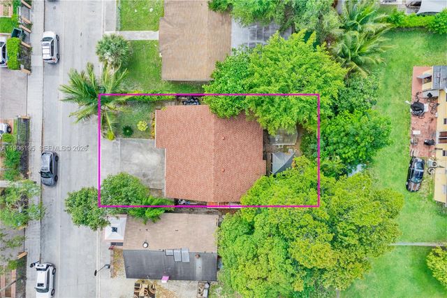 6133 SW 62nd Ter, South Miami, FL 33143