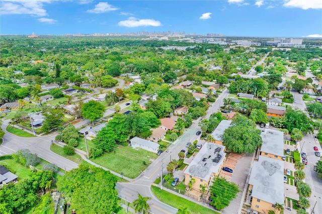 6133 SW 62nd Ter, South Miami, FL 33143