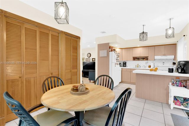 6133 SW 62nd Ter, South Miami, FL 33143