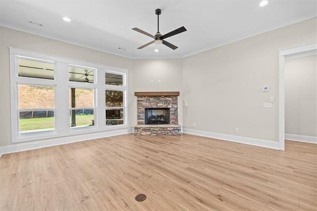 161 West Lake Boulevard, Carrollton, GA 30116