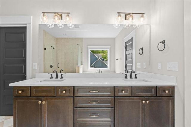 161 West Lake Boulevard, Carrollton, GA 30116