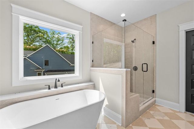 161 West Lake Boulevard, Carrollton, GA 30116