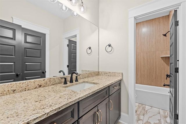 161 West Lake Boulevard, Carrollton, GA 30116