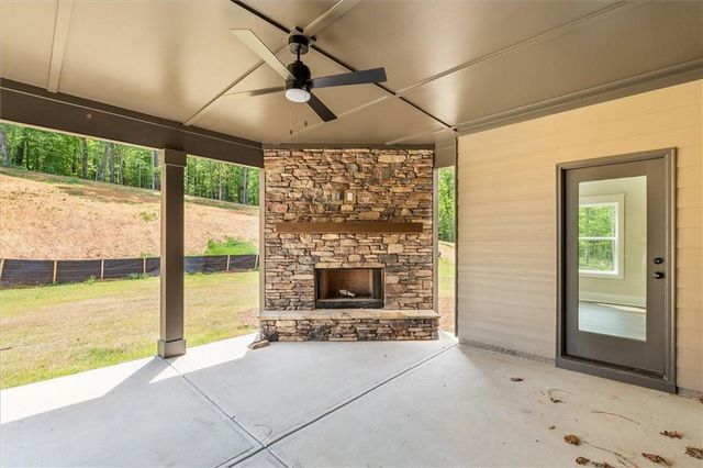 161 West Lake Boulevard, Carrollton, GA 30116