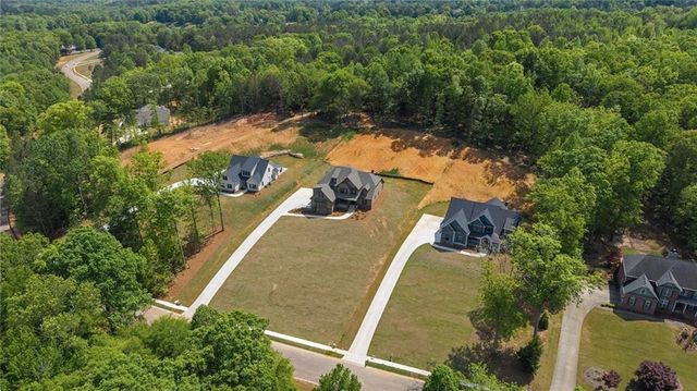 161 West Lake Boulevard, Carrollton, GA 30116