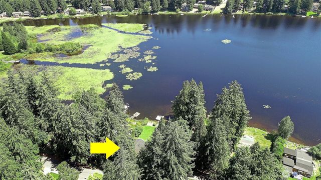 13806 W Lake Kathleen Drive SE, Renton, WA 98059
