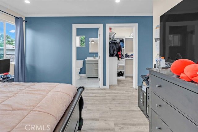 7745 Radford Ave, Los Angeles, CA 91605