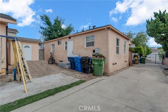 7745 Radford Ave, Los Angeles, CA 91605