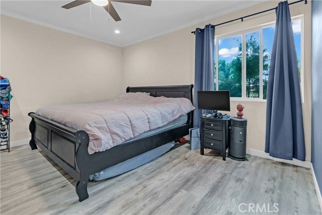 7745 Radford Ave, Los Angeles, CA 91605