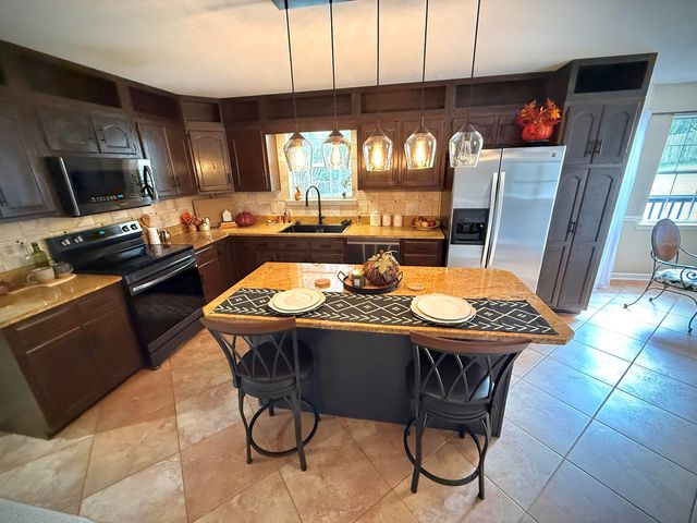 6900 Snow View Lane, Ooltewah, TN 37363