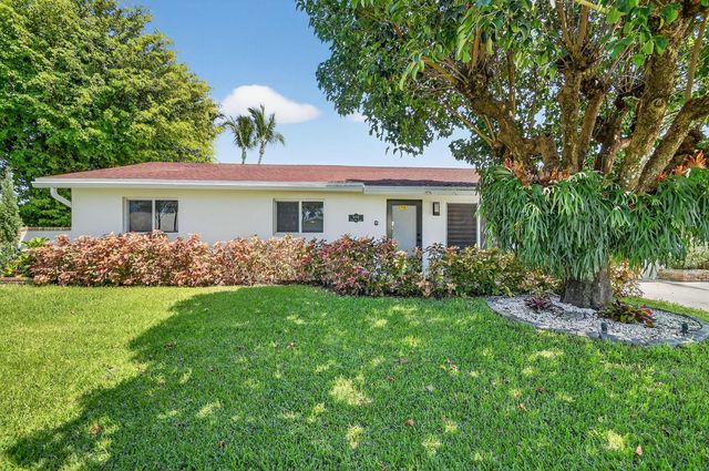 8416 Pine Tree Lane, West Palm Beach, FL 33406