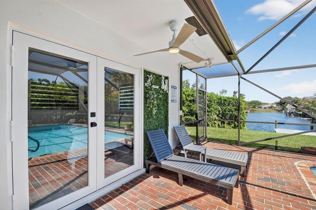8416 Pine Tree Lane, West Palm Beach, FL 33406