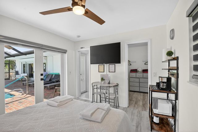 8416 Pine Tree Lane, West Palm Beach, FL 33406