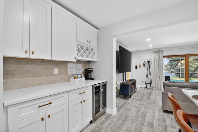 8416 Pine Tree Lane, West Palm Beach, FL 33406