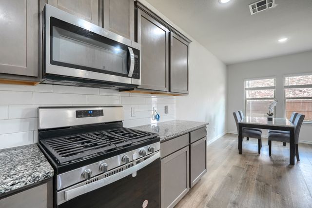 901 Emerald Gate Drive, Princeton, TX 75407