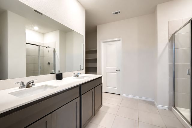 901 Emerald Gate Drive, Princeton, TX 75407