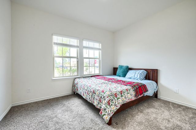 901 Emerald Gate Drive, Princeton, TX 75407