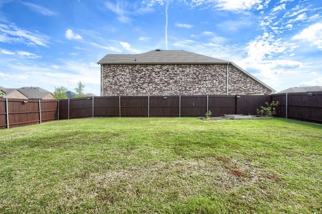 901 Emerald Gate Drive, Princeton, TX 75407