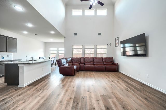 901 Emerald Gate Drive, Princeton, TX 75407