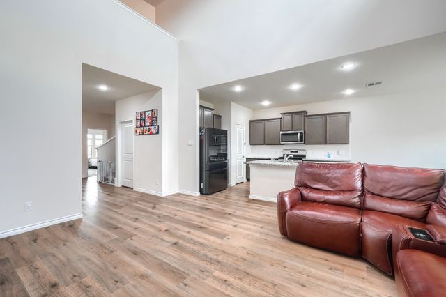 901 Emerald Gate Drive, Princeton, TX 75407