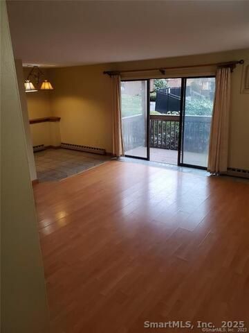 38 Padanaram Avenue 20-B, Danbury, CT 06811