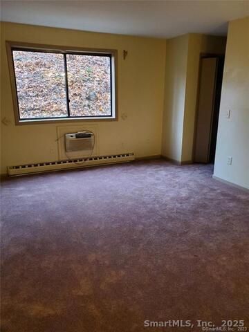 38 Padanaram Avenue 20-B, Danbury, CT 06811