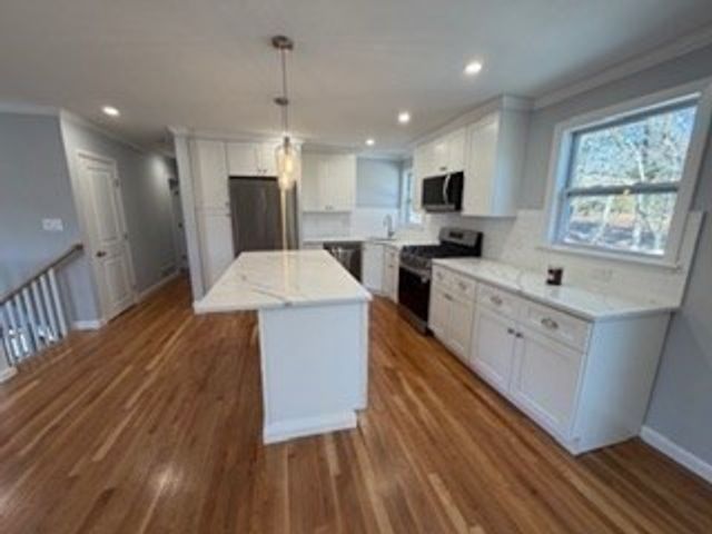 1 Overbrook Rd, Middleton, MA 01949