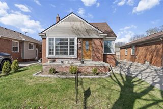 7210 Buckingham Ave Avenue, Allen Park, MI 48101