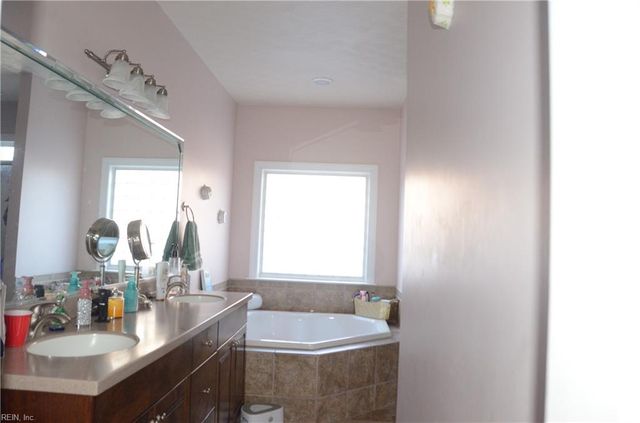 114 Niblick CIR, Suffolk, VA 23434