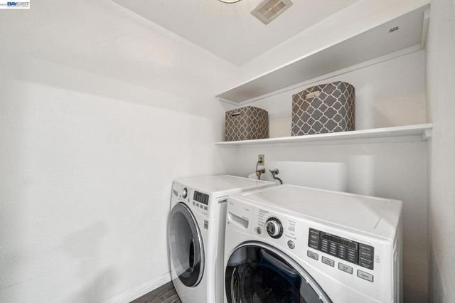 7403 Hillsdale Dr, Pleasanton, CA 94588