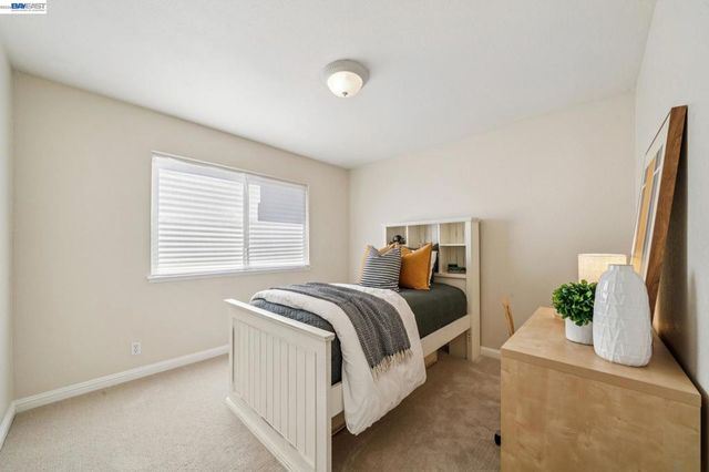7403 Hillsdale Dr, Pleasanton, CA 94588