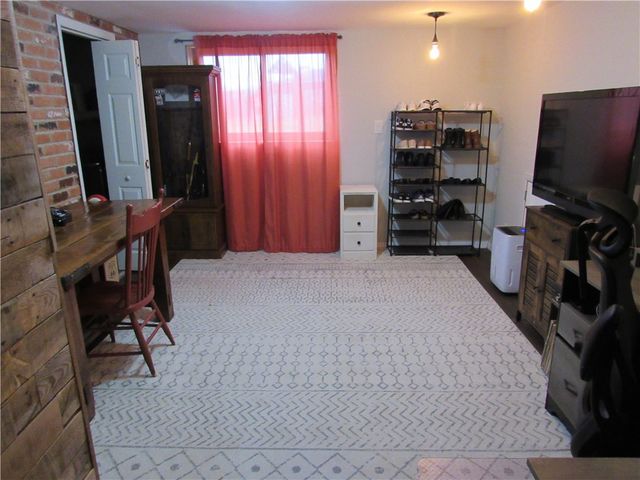 240 Florida Drive, Lower Burrell, PA 15068