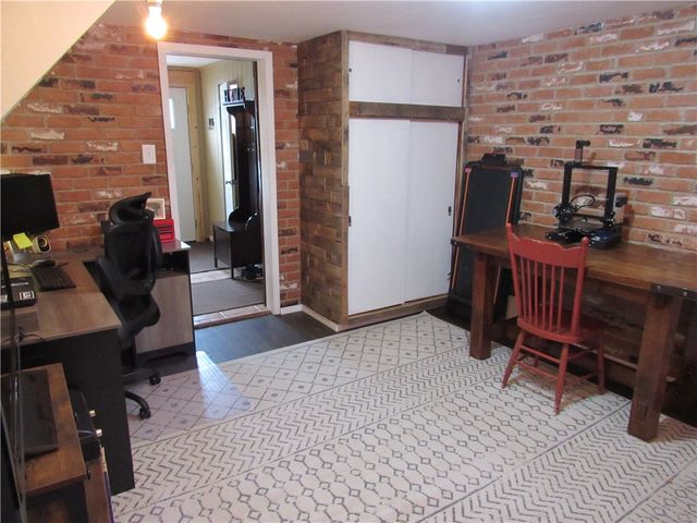 240 Florida Drive, Lower Burrell, PA 15068