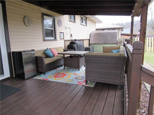 240 Florida Drive, Lower Burrell, PA 15068