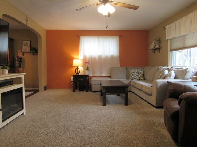 240 Florida Drive, Lower Burrell, PA 15068