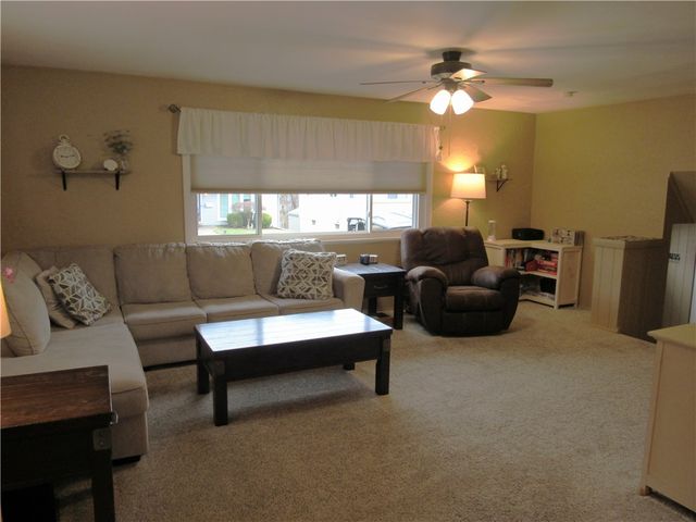 240 Florida Drive, Lower Burrell, PA 15068