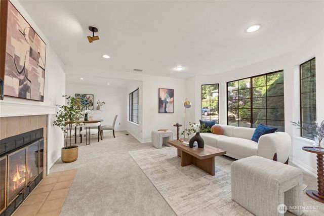 13257 SE 54th Place, Bellevue, WA 98006