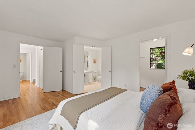 13257 SE 54th Place, Bellevue, WA 98006