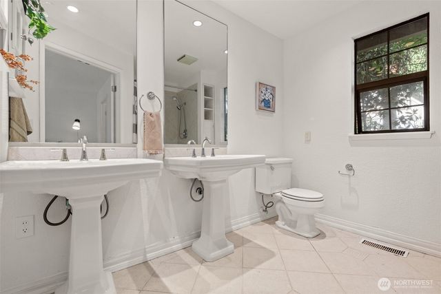 13257 SE 54th Place, Bellevue, WA 98006