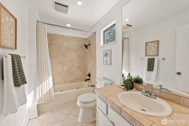 13257 SE 54th Place, Bellevue, WA 98006