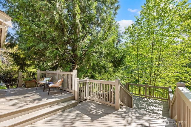 13257 SE 54th Place, Bellevue, WA 98006