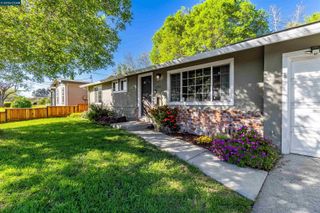 2261 Gehringer Dr, Concord, CA 94520