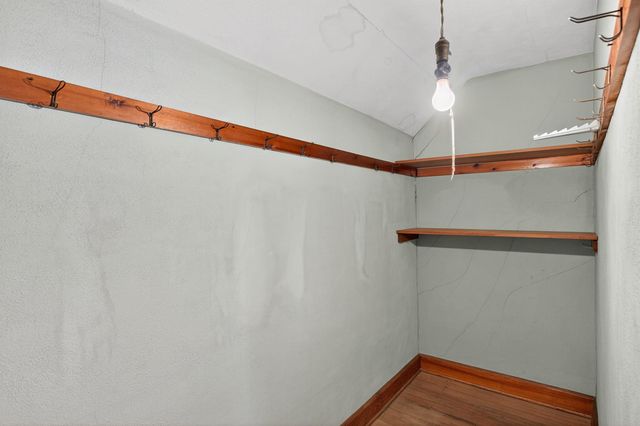 105 Taylor Street, Traer, IA 50675