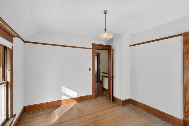 105 Taylor Street, Traer, IA 50675