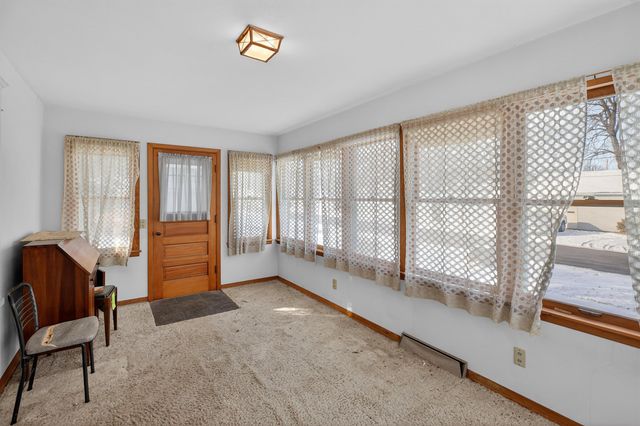 105 Taylor Street, Traer, IA 50675