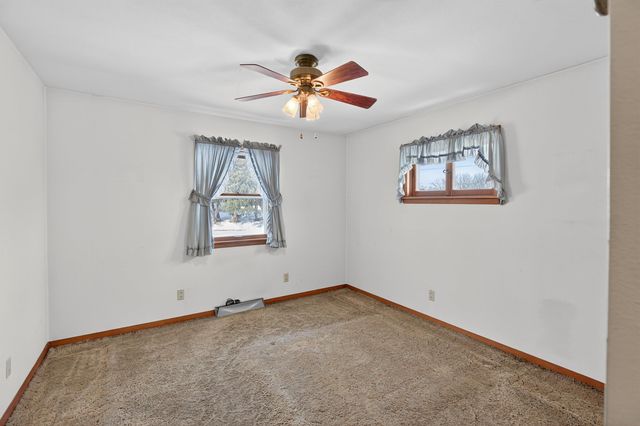 105 Taylor Street, Traer, IA 50675