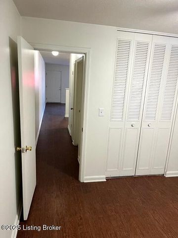 142 Woodmore Ave 2, Louisville, KY 40214