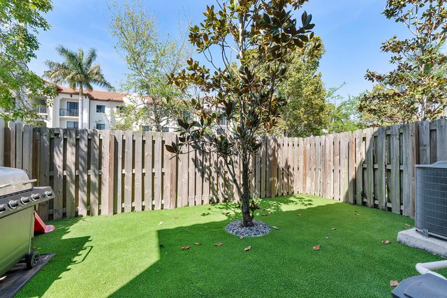 5429 NW 27th Court, Margate, FL 33063