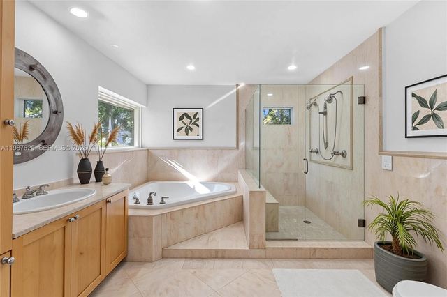 4000 Alhambra Cir, Coral Gables, FL 33146